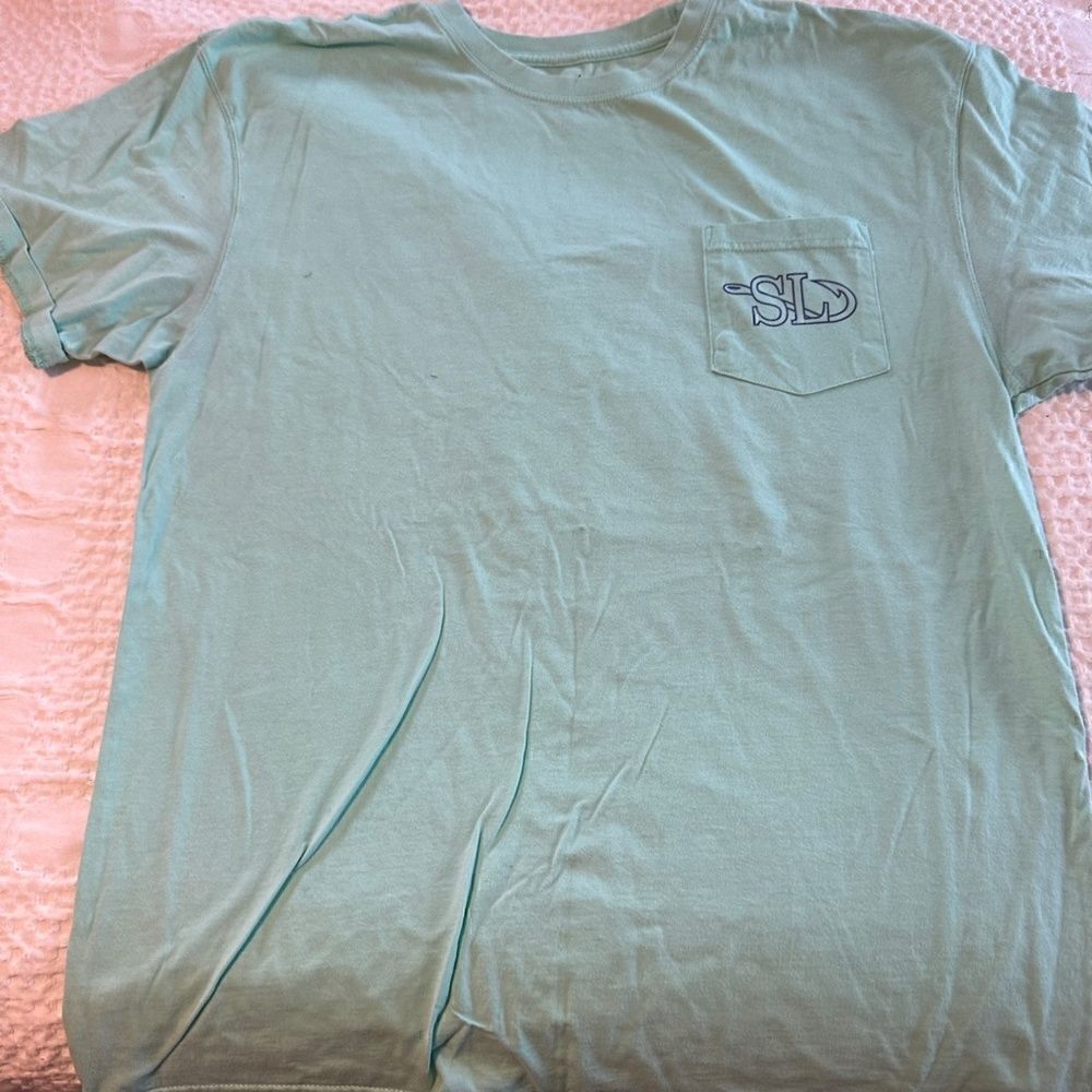 Southern Lure Tee- EUC Size Large - Picture 2 of 3